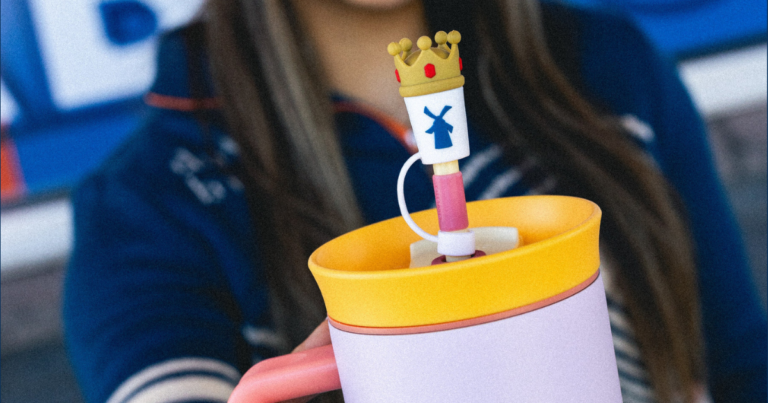 Dutch Bros Free Crown Straw Toppers On November 19th