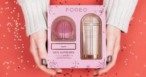 Foreo Luna Play Smart 2 Holiday Gift Set Only $34.97 At Walmart (Reg. $99)! (Working In 2025)