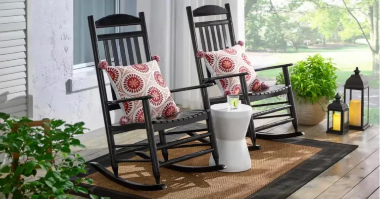 ROCKING CHAIR
