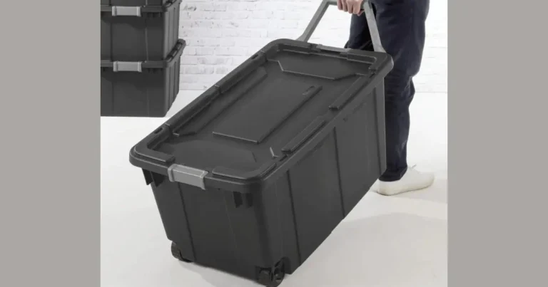 Sterilite Tote