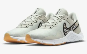 Nike Legend Essential 2 Premium Womens Shoes