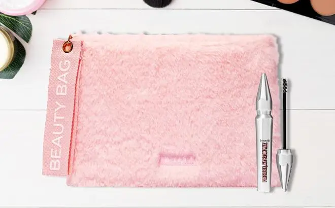 Benefit Cosmetics Precisely My Brow Wax with Cosmetic Bag 1