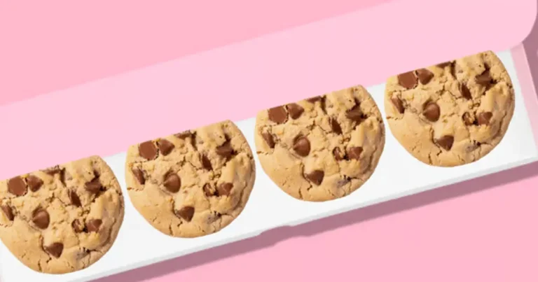 chocolate chip crumbl cookies