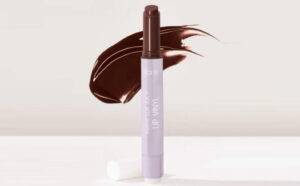 Tarte Maracuja Juicy Lip Vinyl Gloss in Cacao Color