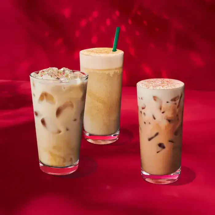 Starbucks Holiday Menu is Back on November 6th!