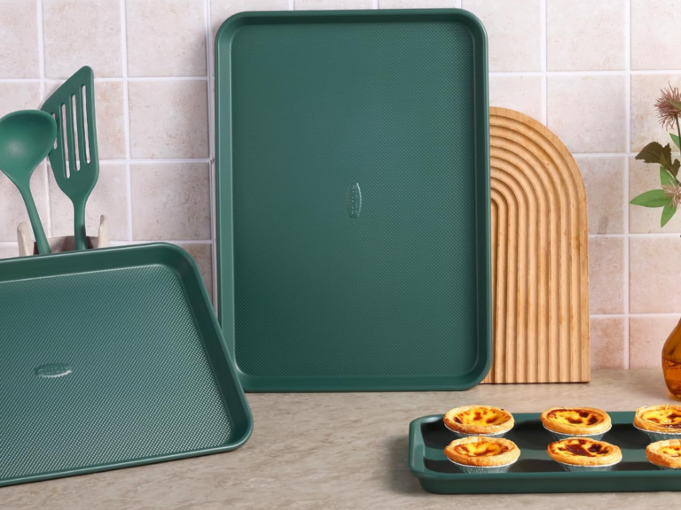 Score the Carote 3-Piece Nonstick Bakeware Set for Under $20 on Amazon